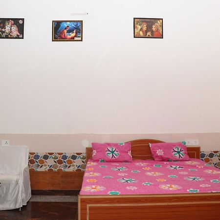 Hotel O Pop Angoori Farm House Mathura Εξωτερικό φωτογραφία