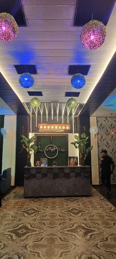 Hotel O Pop Angoori Farm House Mathura Εξωτερικό φωτογραφία