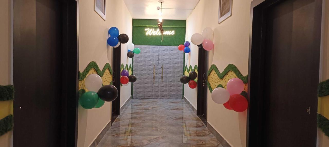 Hotel O Pop Angoori Farm House Mathura Εξωτερικό φωτογραφία